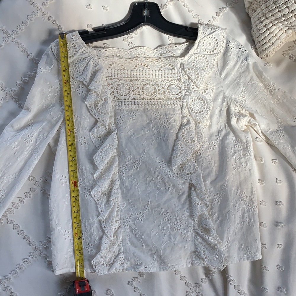 Lace blouse - Picture 2 of 9